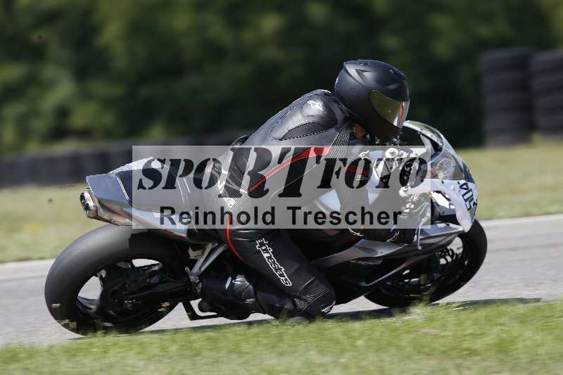 /44 09.08.2025 Plüss Moto Sport ADR/Freies Fahren/504
